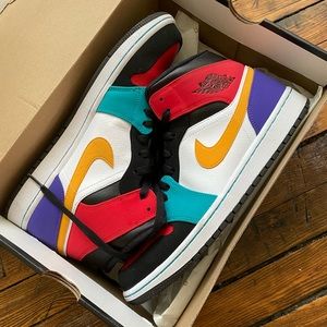 Nike Air Jordan 1 mid